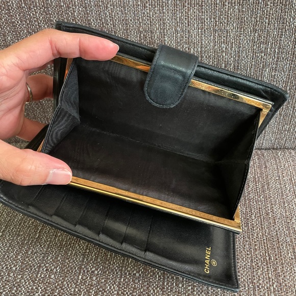 🏴 Authentic Chanel wallet - Picture 10 of 15